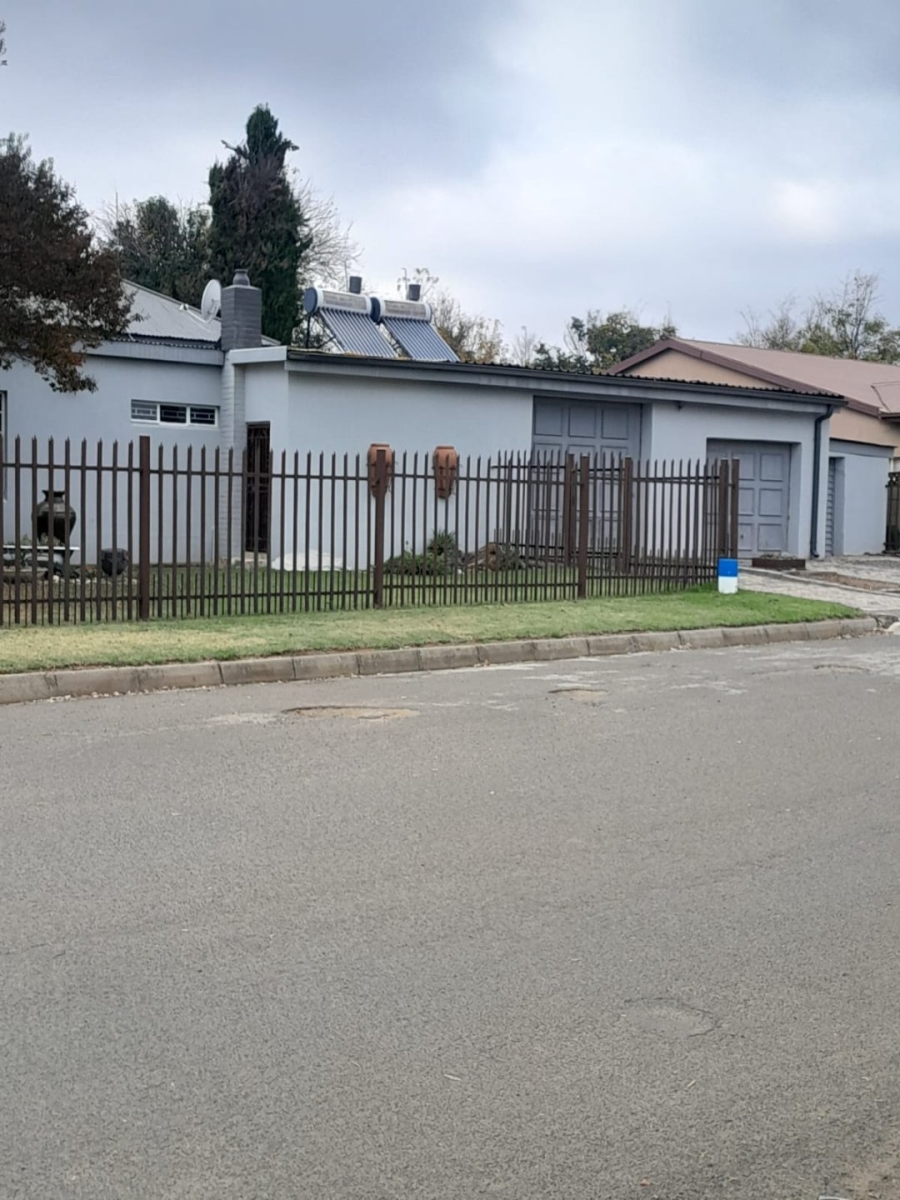 4 Bedroom Property for Sale in Frankfort Free State